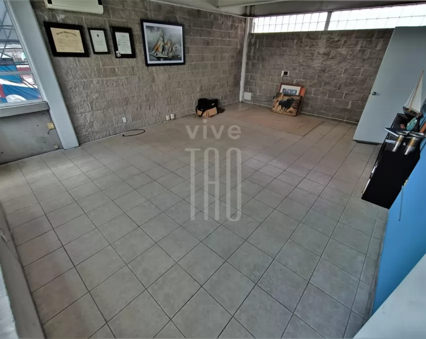 OFICINA EN RENTA EN RIO SAN JUAQUIN 130 m2